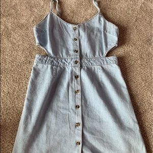 cute summer jean dress 💫💫